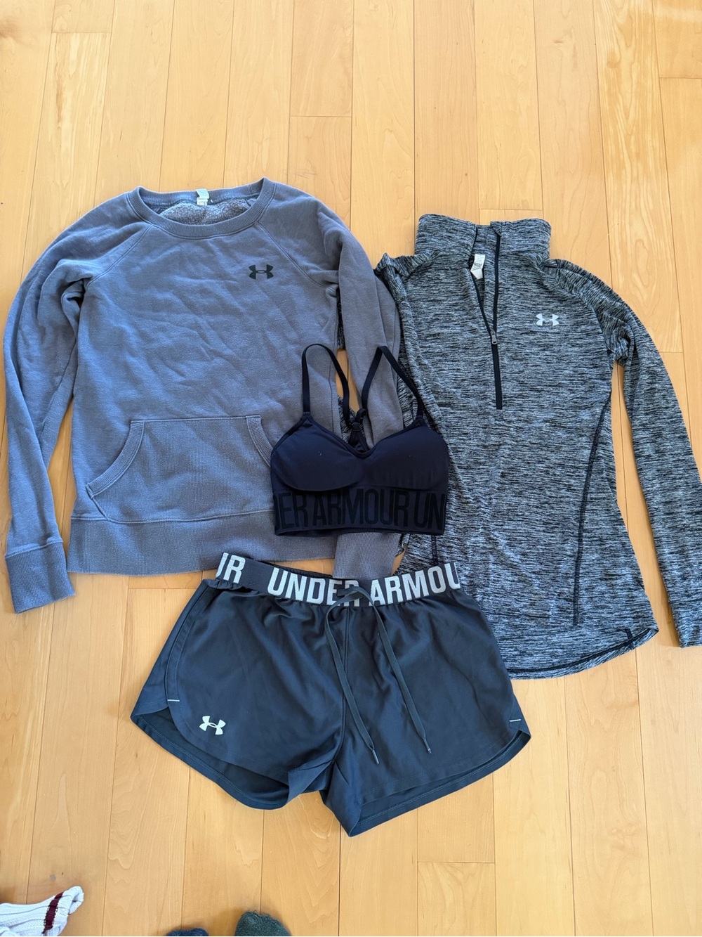 Under Armour Women's Activewear Set of 4 - Grey & Black
